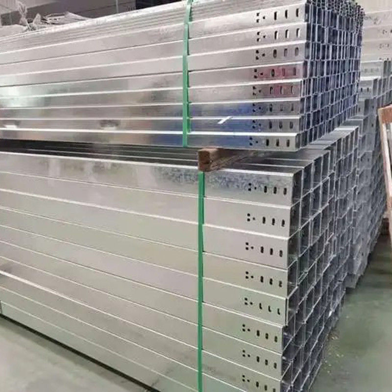 निर्माण के लिए टिकाऊ गर्म डुबकी जस्ती केबल ट्रे जंग प्रतिरोधी